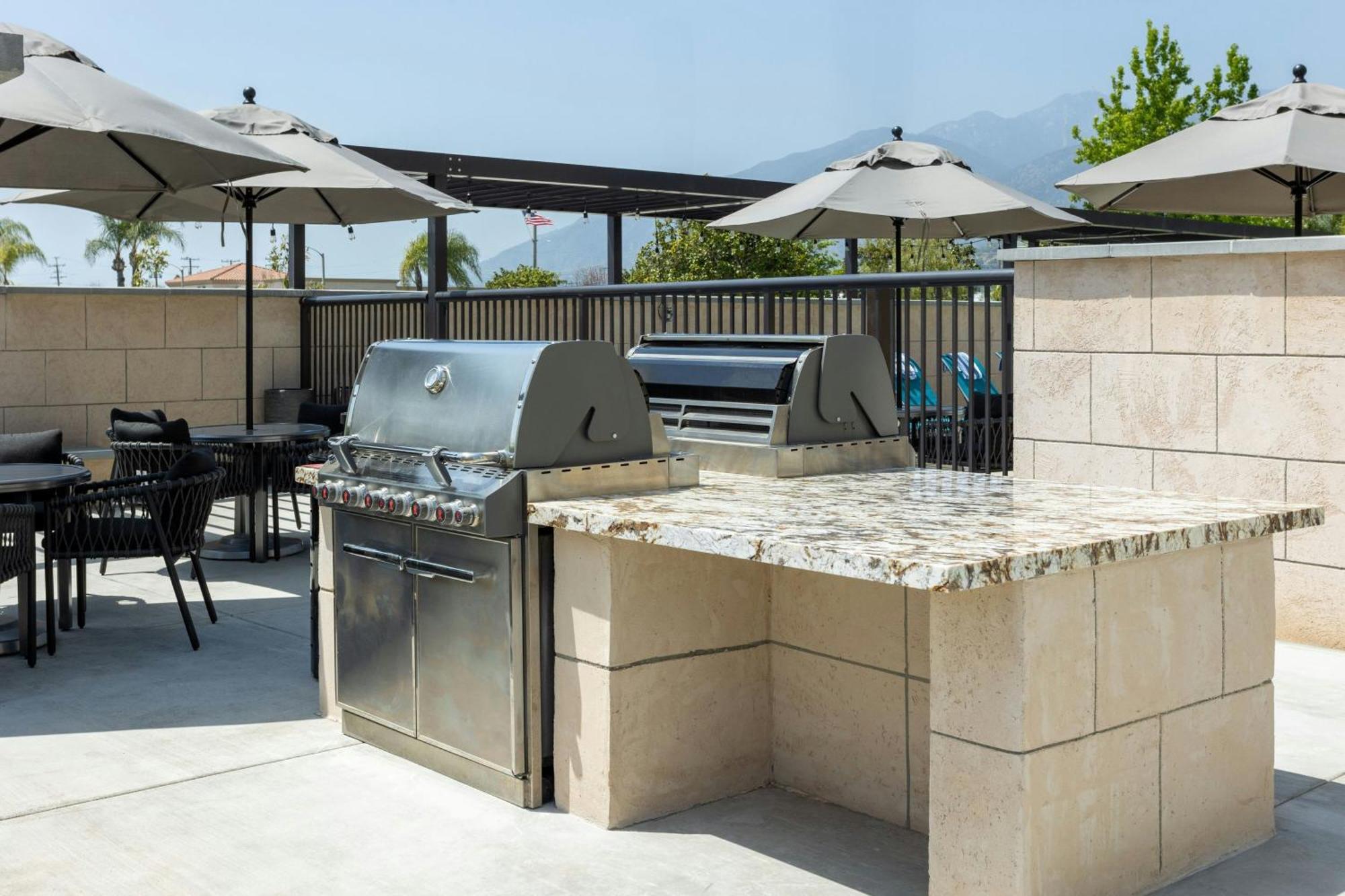 Towneplace Suites By Marriott Monrovia Exteriér fotografie