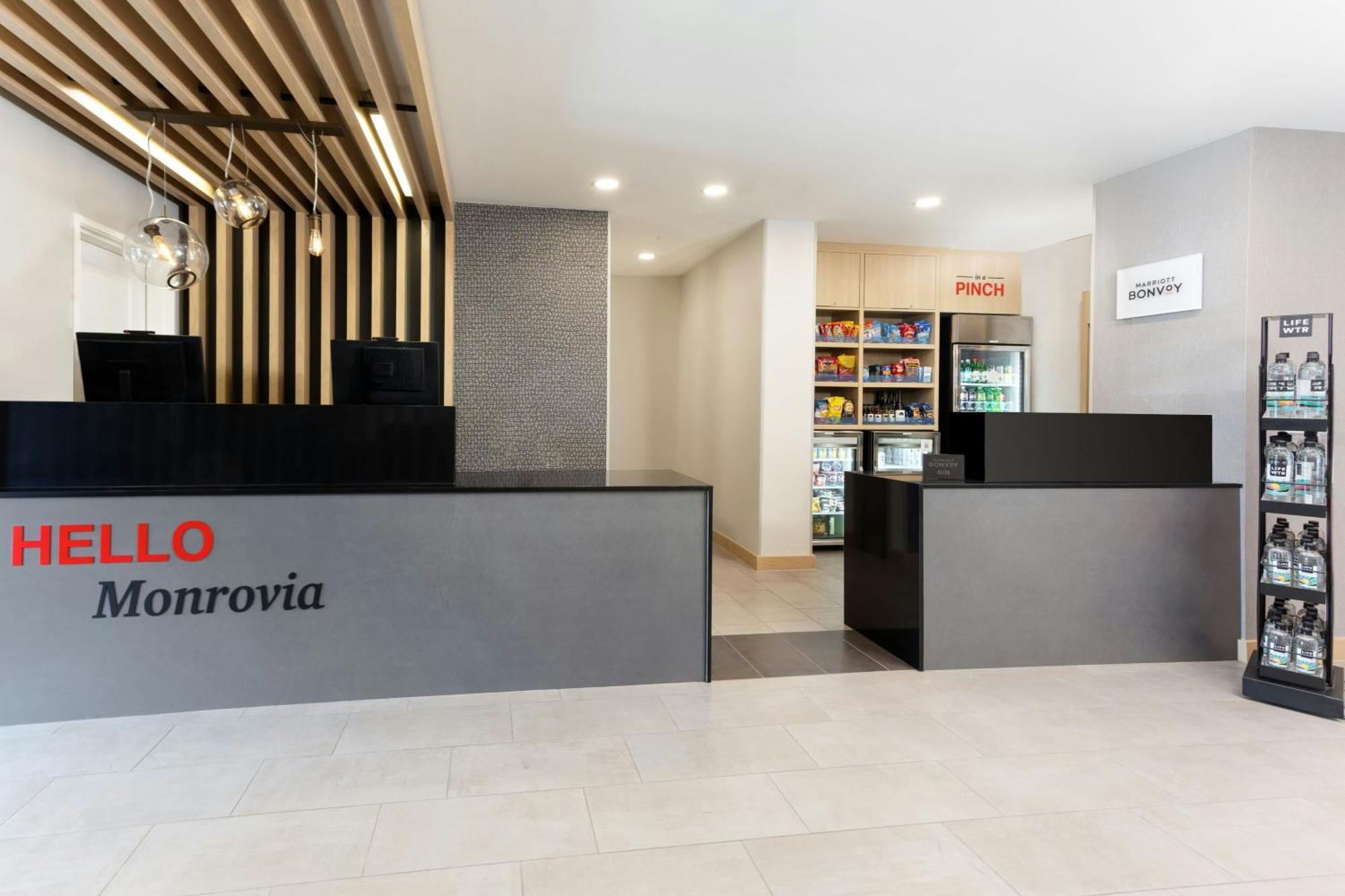 Towneplace Suites By Marriott Monrovia Exteriér fotografie